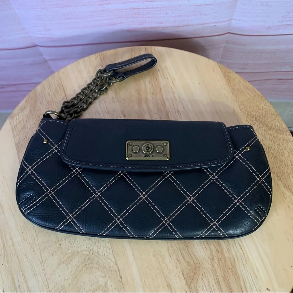 Vintage Fossil Leather Wristlet‎ Purse